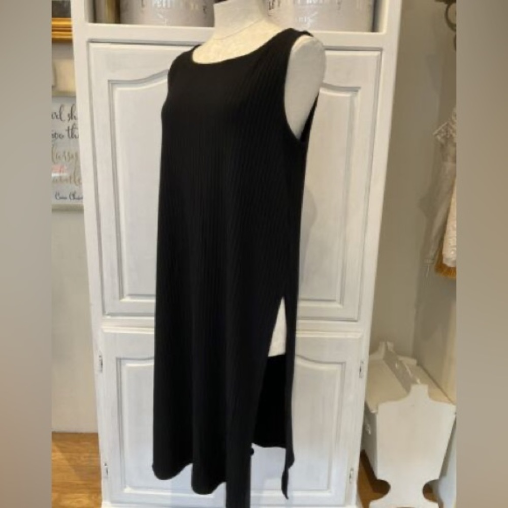 Eileen Fisher black ribbed long tunic with side slits size S